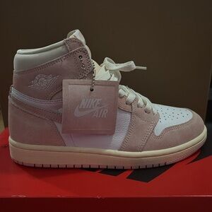 [FD2596-600] Womens Air Jordan RETRO 1 HIGH OG 'WASHED PINK'